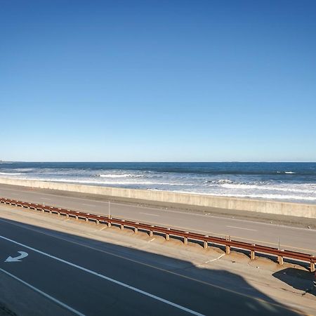 Direct Oceanfront Studio Suite! هامبتون المظهر الخارجي الصورة